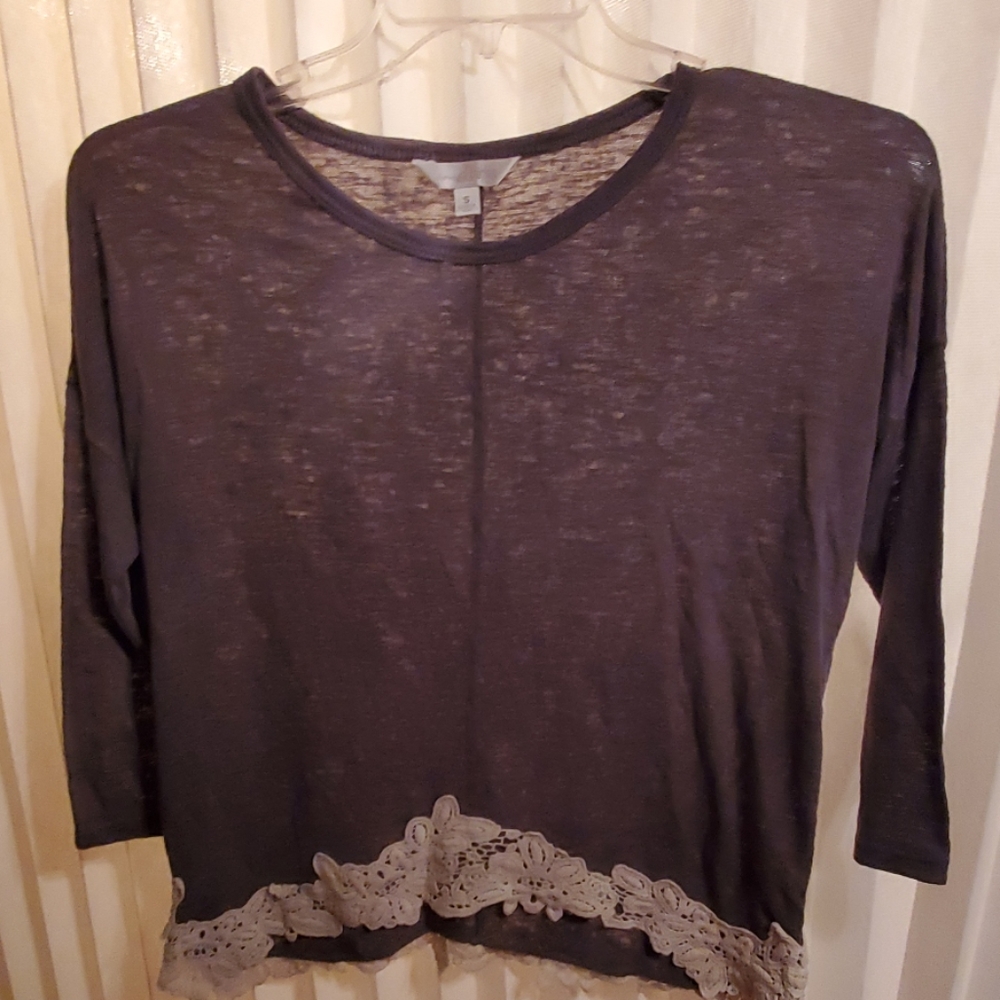 SMALL Charming Charlie Grey top